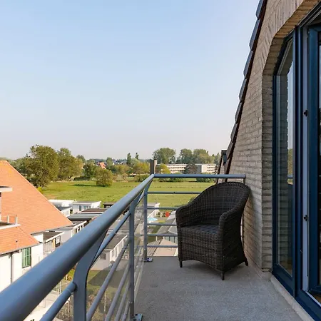Huswell - Comfortable With Scenic Views