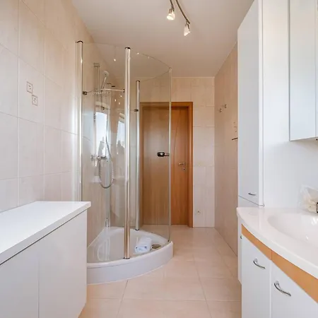 Casiola - Comfortable With Scenic Views