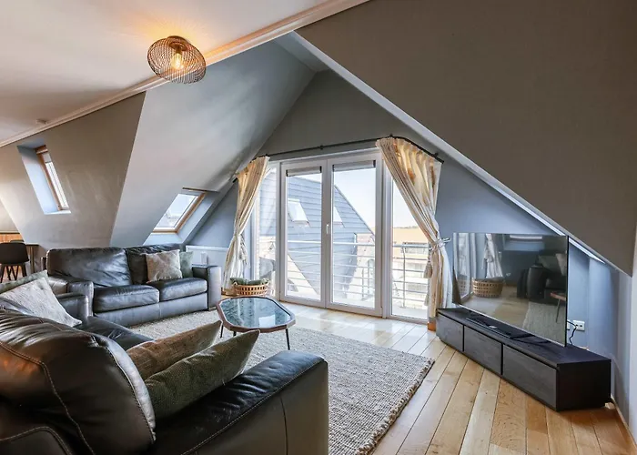 Casiola - Comfortable With Scenic Views