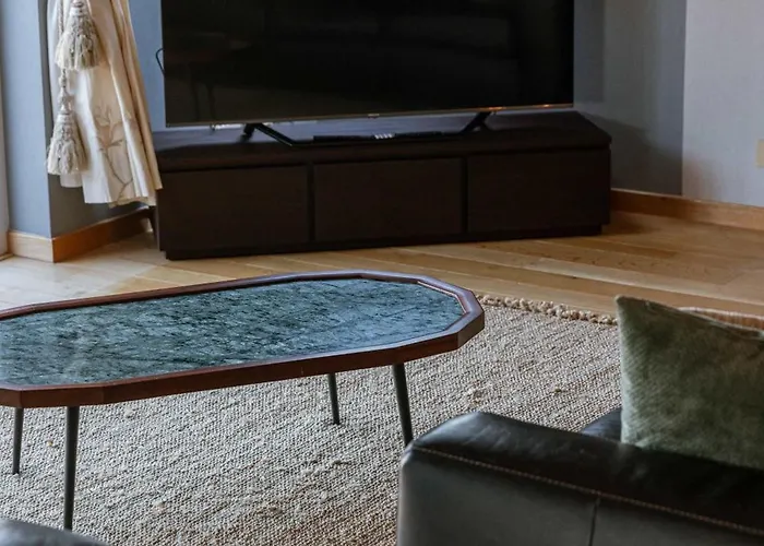 Casiola - Comfortable With Scenic Views