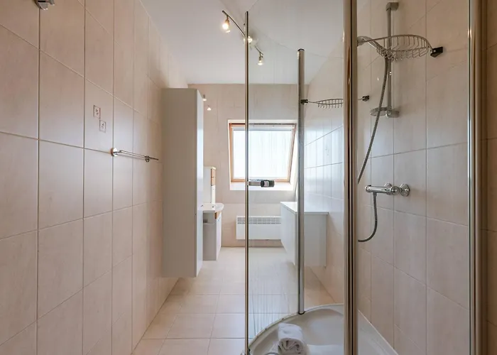 Casiola - Comfortable With Scenic Views Semesterbostad *