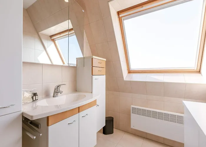 Casiola - Comfortable With Scenic Views Semesterbostad De Haan